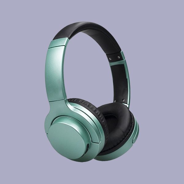 wireless-on-ear-headphones-with-sleek-and-clear-audio
